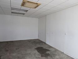 Pemimpin Industrial Building (D20), Factory #536716271